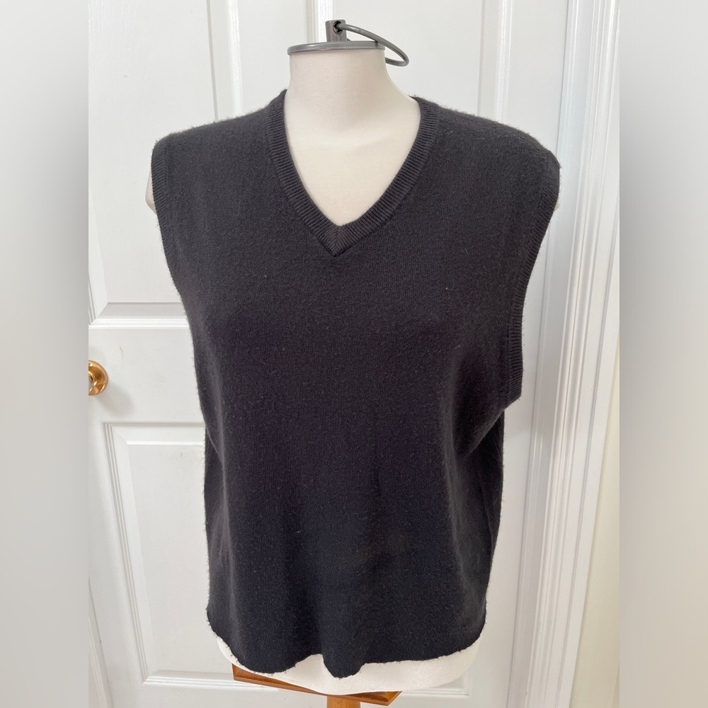 Retreat vest size medium